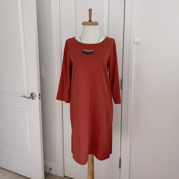 Garnet Hill 3/4 sleeve shift dress, dusty soft red, Medium - Picture 1 of 9